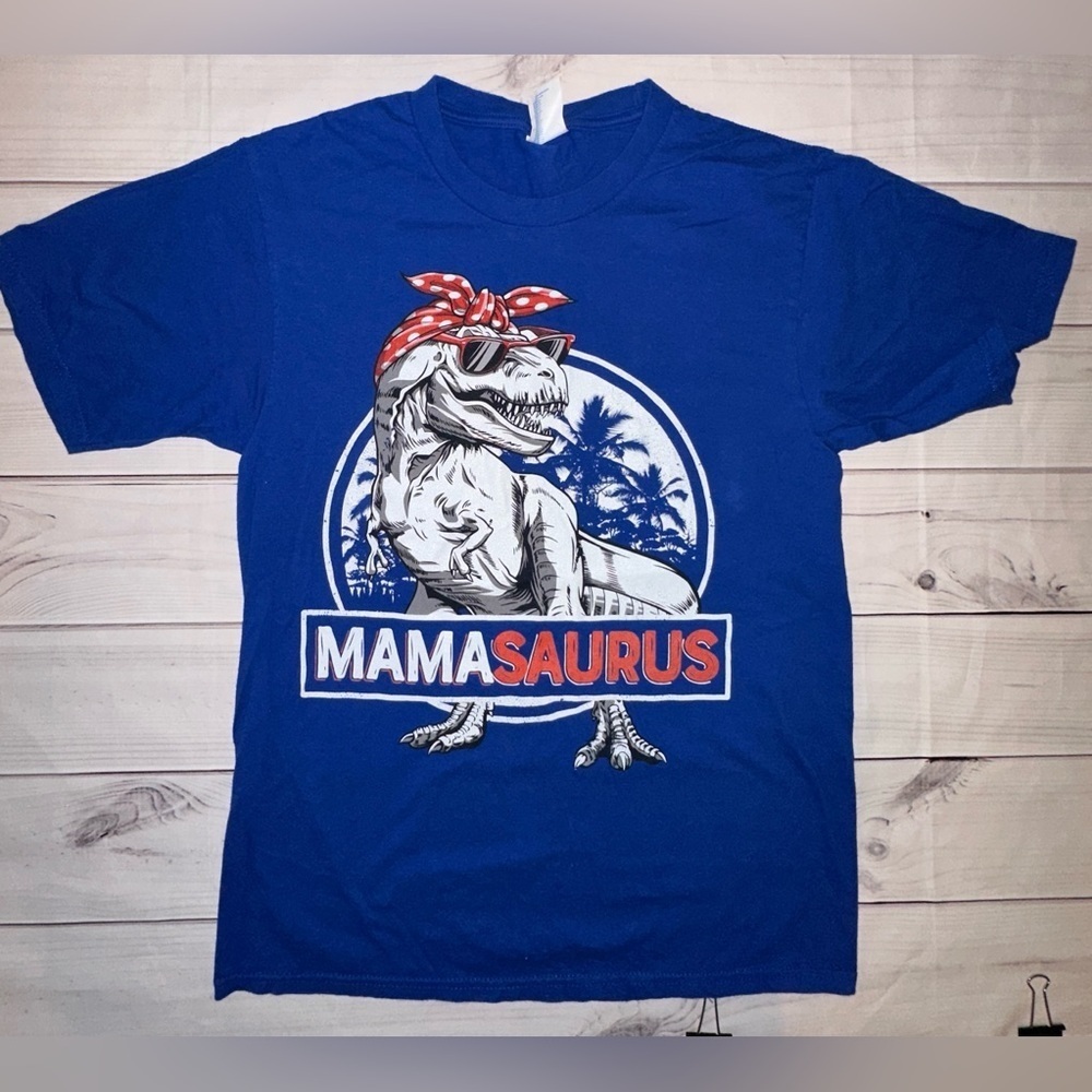 Blue Mamasaurus Graphic T-Shirt Size Small
Summer Casual Everyday Short Sleeve